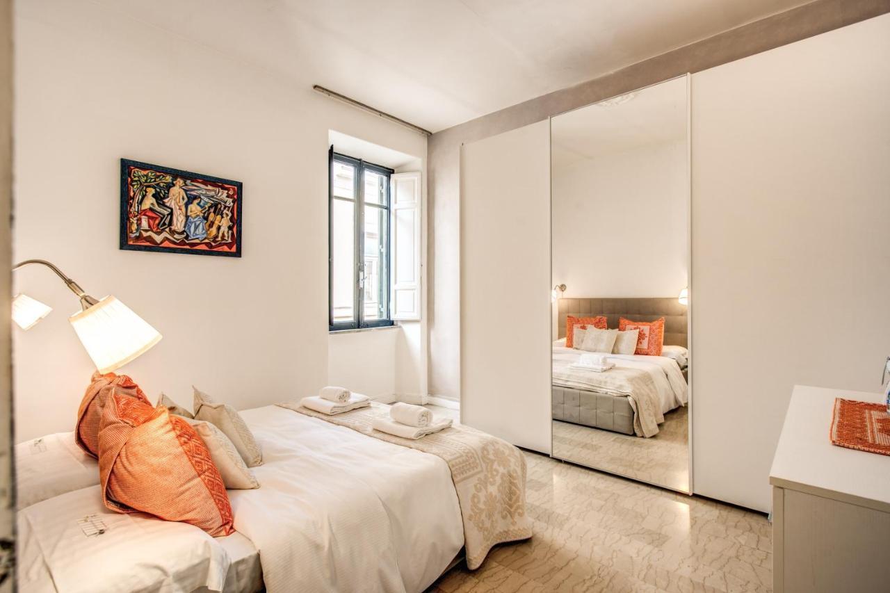 Colonna Suite - Rome Via Del Corso Big Apartment Luaran gambar