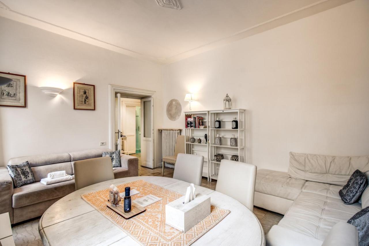 Colonna Suite - Rome Via Del Corso Big Apartment Luaran gambar