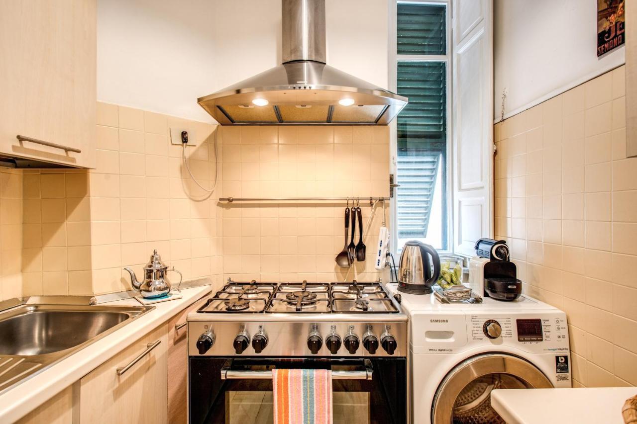 Colonna Suite - Rome Via Del Corso Big Apartment Luaran gambar